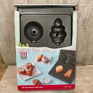Sweet Creations 3D Xmas Ornaments Cakes Non-Stick Mini Cakes Pan Dishwasher Safe